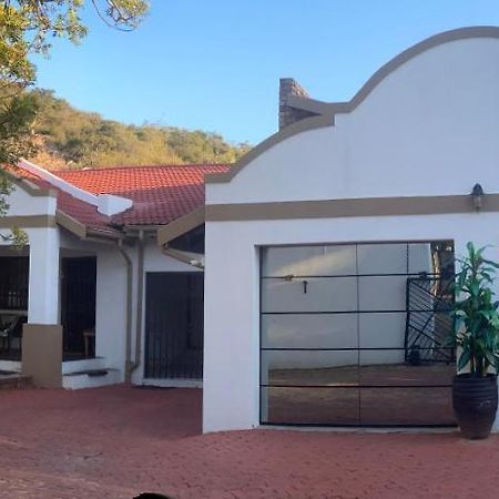 A Pousada Guesthouse Mbombela Eksteriør billede